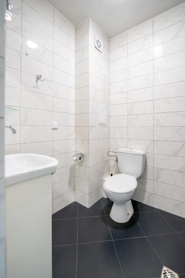 Cozy Little Apartment In Studentski Grad โซเฟีย ภายนอก รูปภาพ