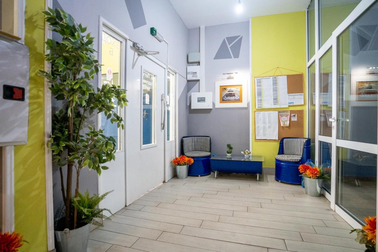 Cozy Little Apartment In Studentski Grad โซเฟีย ภายนอก รูปภาพ